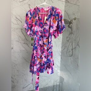 Entro romper. Pink and purple. Size medium